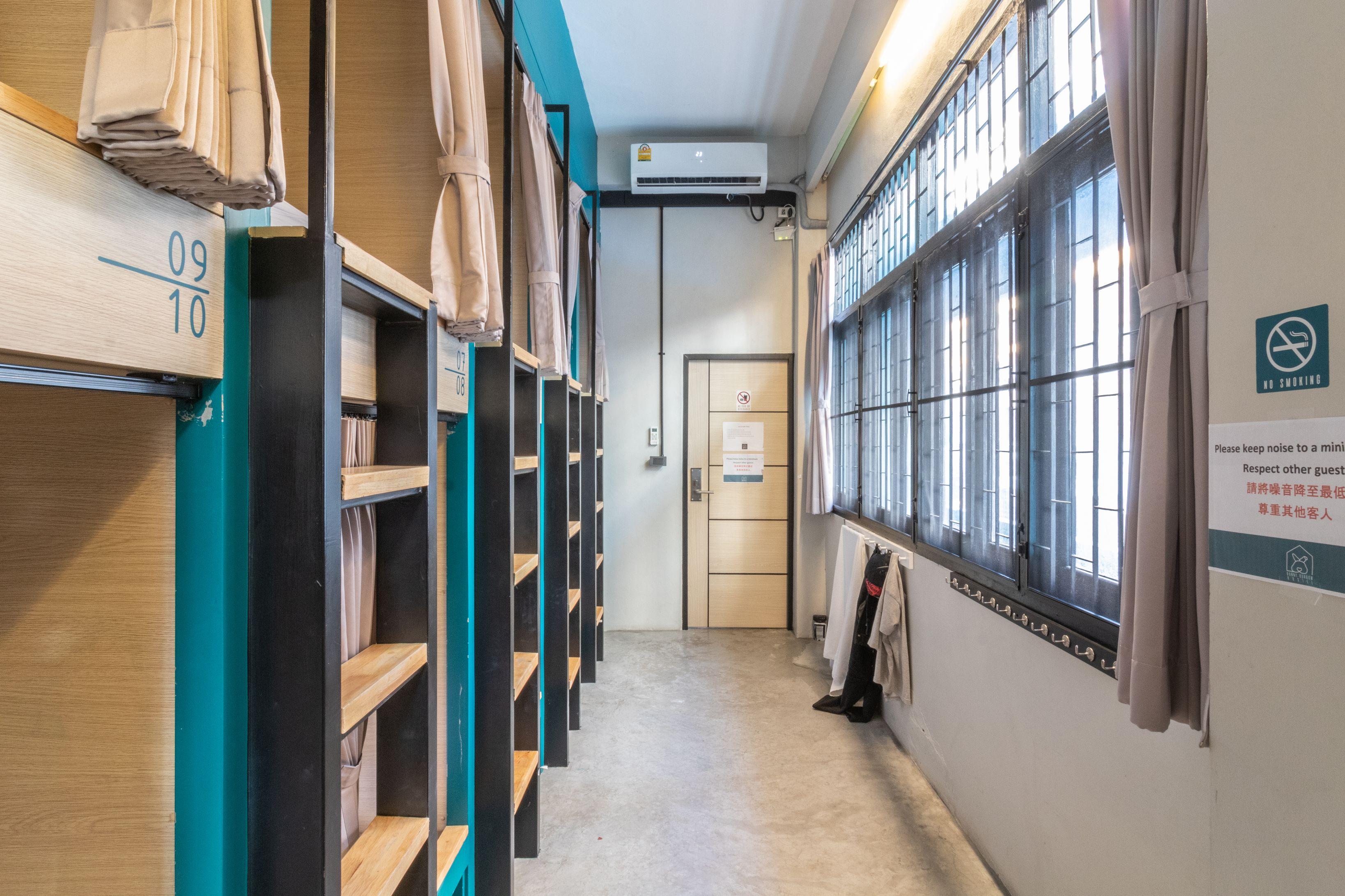 Bunny Burrow Hostel Bangkok Dış mekan fotoğraf