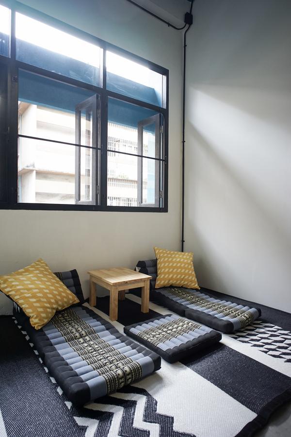 Bunny Burrow Hostel Bangkok Dış mekan fotoğraf